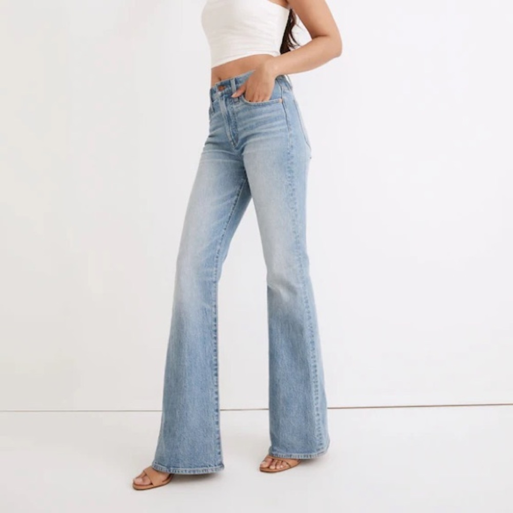 Madewell The Perfect Vintage Flare Jeans in Delavan Wash